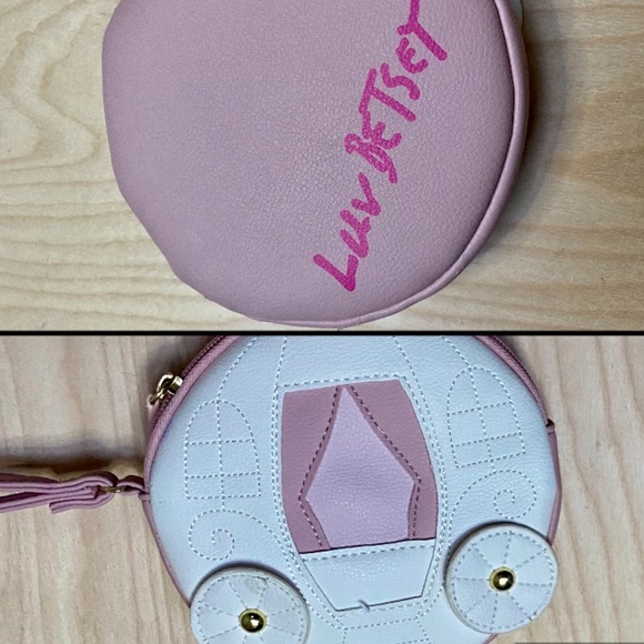 Betsey Johnson Handbags - Betsey Johnson Carriage Wristlet